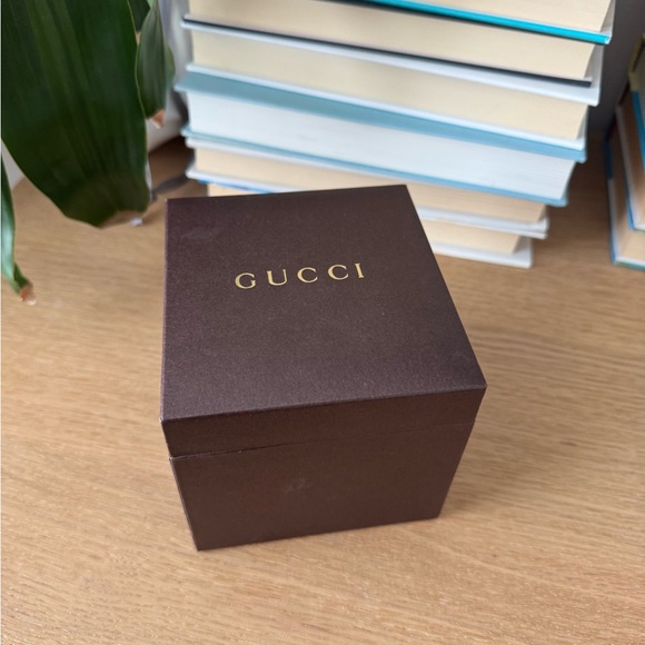 Gucci G-Timeless Watch - Picture 12 of 16